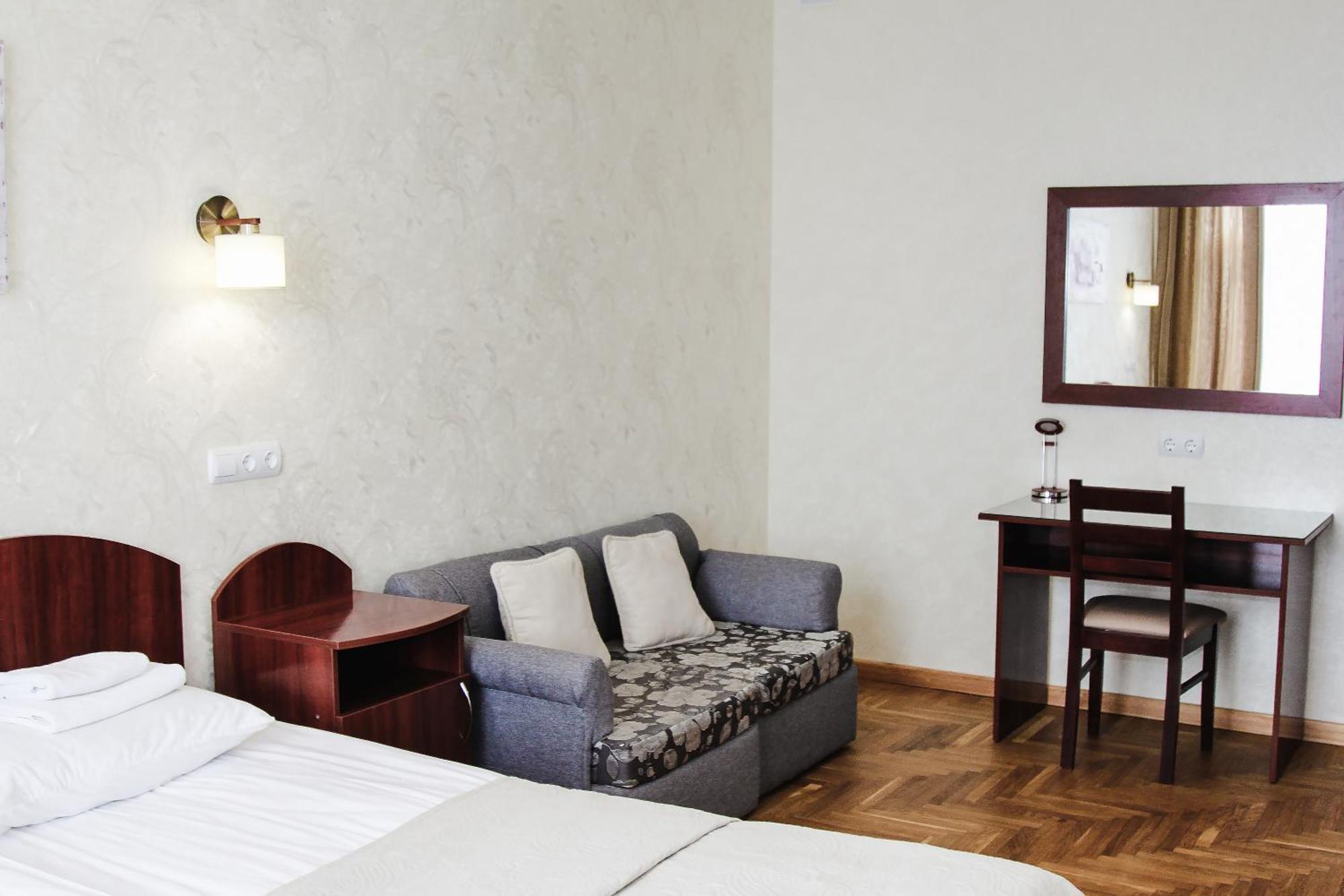 Hotel Sluch Starokostyantyniv