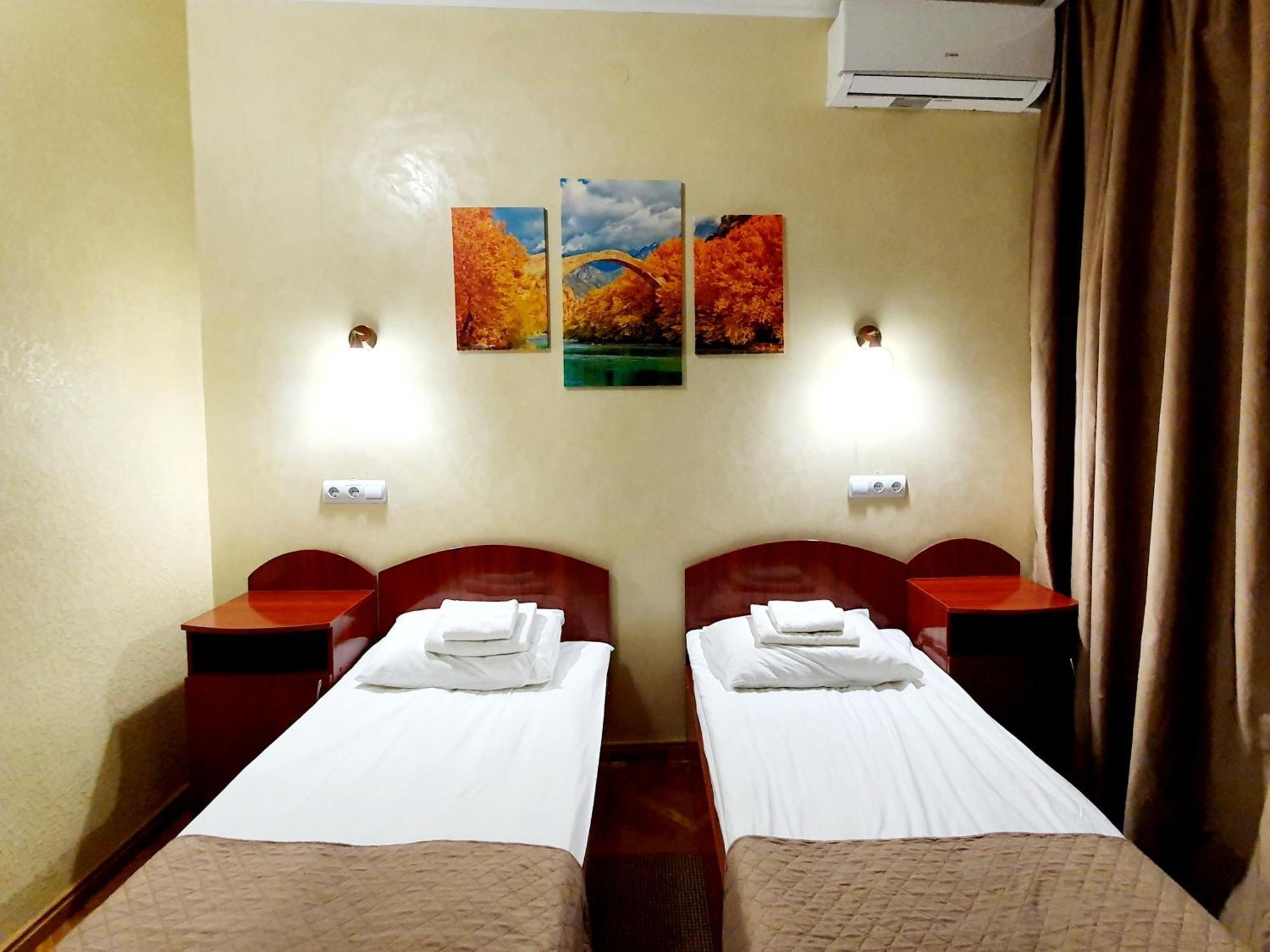 Hotel Sluch Starokostyantyniv