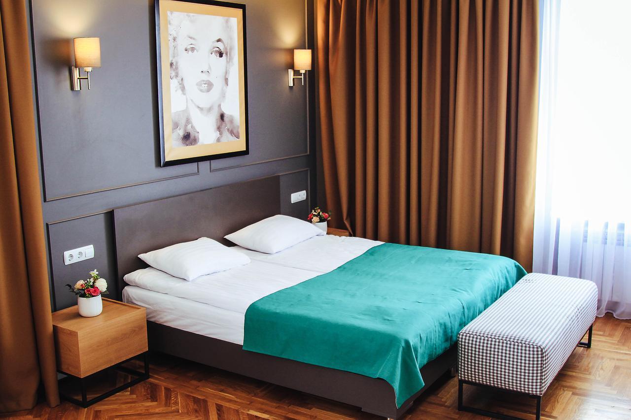 Sluch Hotel Starokostyantyniv