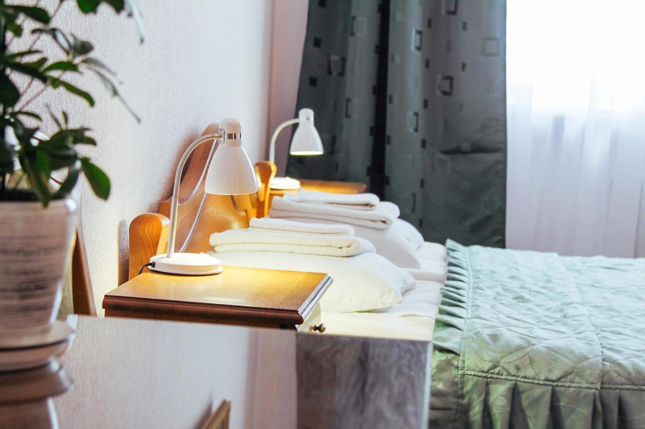 Hotel Sluch Starokostyantyniv